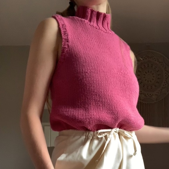 Fuscia Pink Cable Knit Vest - Picture 3 of 4